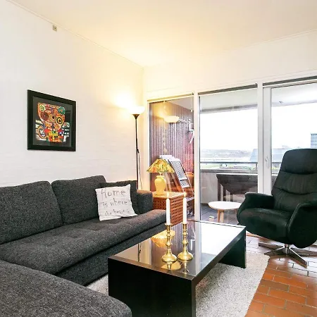 Apartment Xiv *